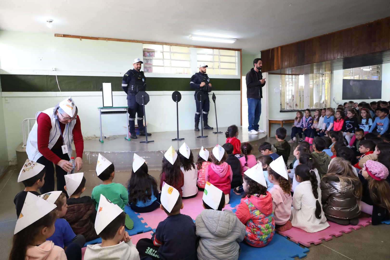 “Educação para o trânsito salva vidas”: projeto da Prefeitura chega às escolas de Guarapuava