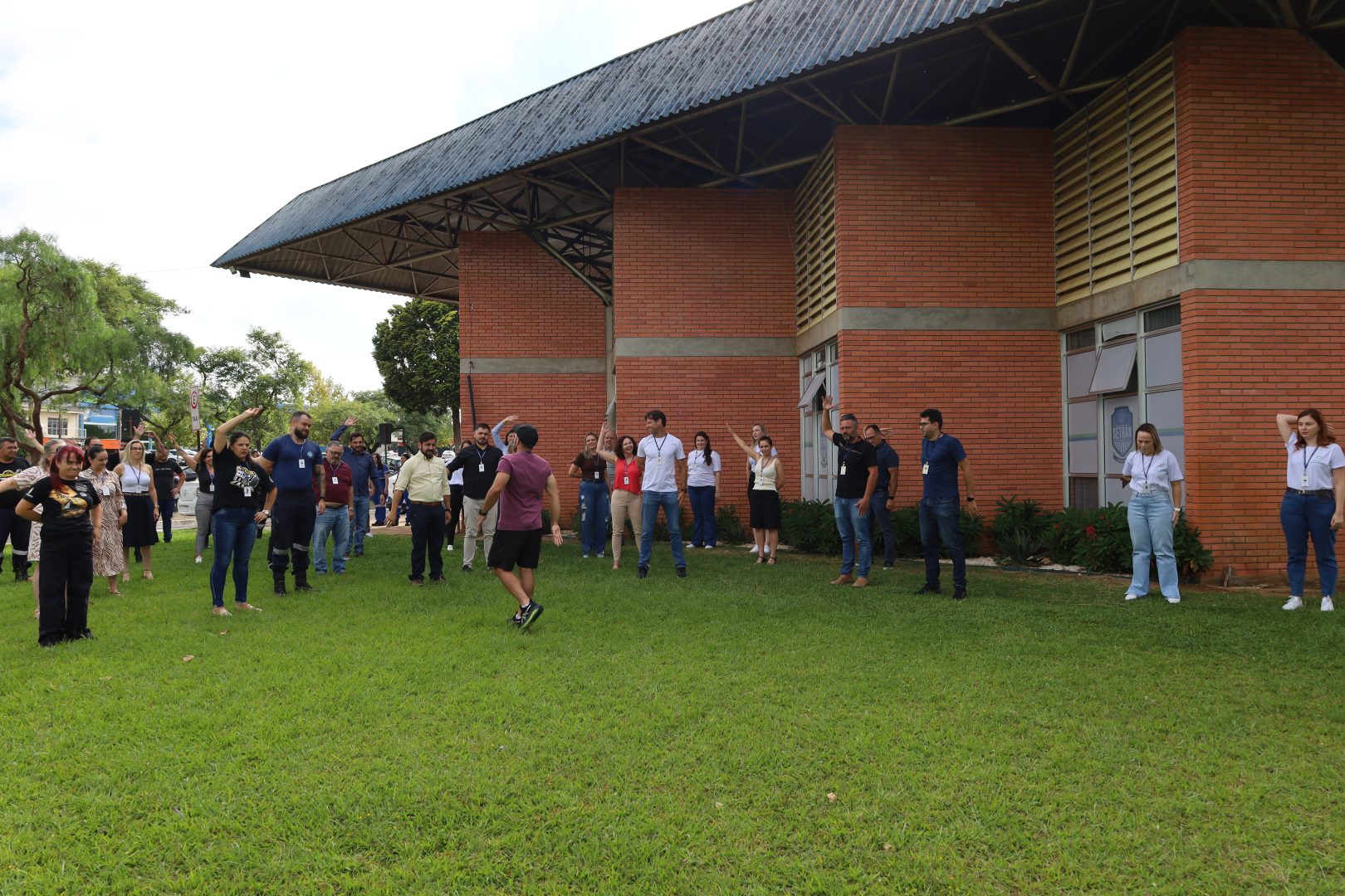 RH em Movimento leva serviços e cuidados diretamente aos servidores na Rodoviária de Guarapuava