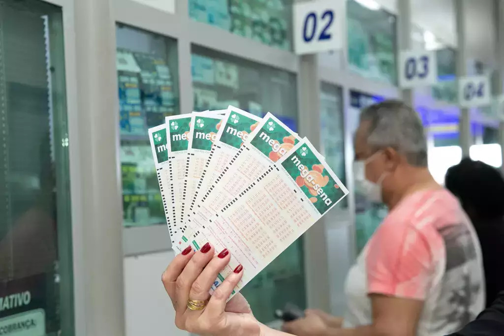 Três apostas em Guarapuava faturam R$ 1,1 mil na Mega deste domingo (16); Prêmio principal saltou para R$ 45 milhões