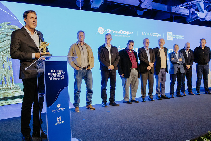 Agrária e Castrolanda recebem troféu Cooperativas Orgulho do Paraná
