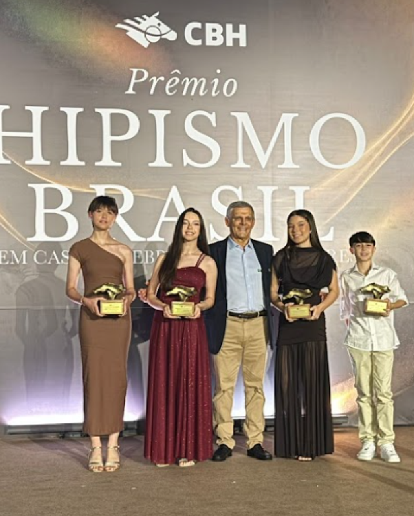 Guarapuava conquista destaque nacional no Prêmio Hipismo Brasil com atletas da Escola La Paloma 