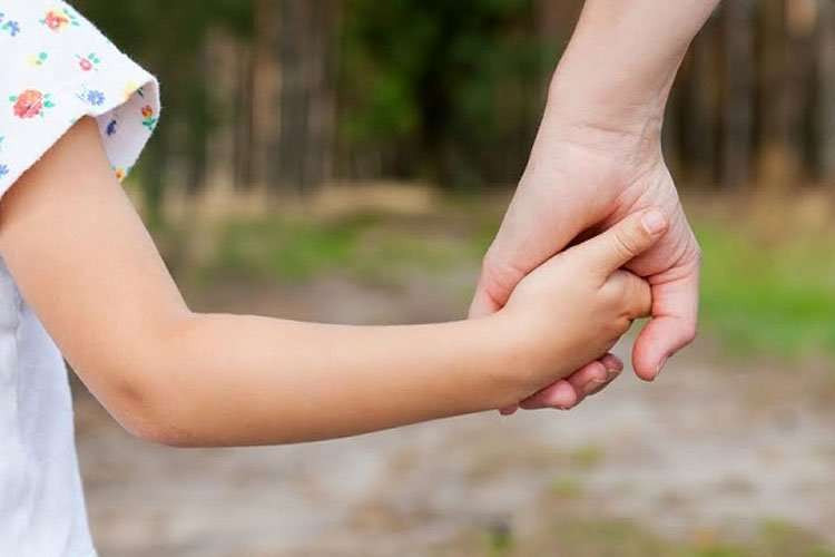 Um lar por um tempo, uma marca para a vida: Guarapuava procura famílias dispostas a acolher crianças afastadas dos pais