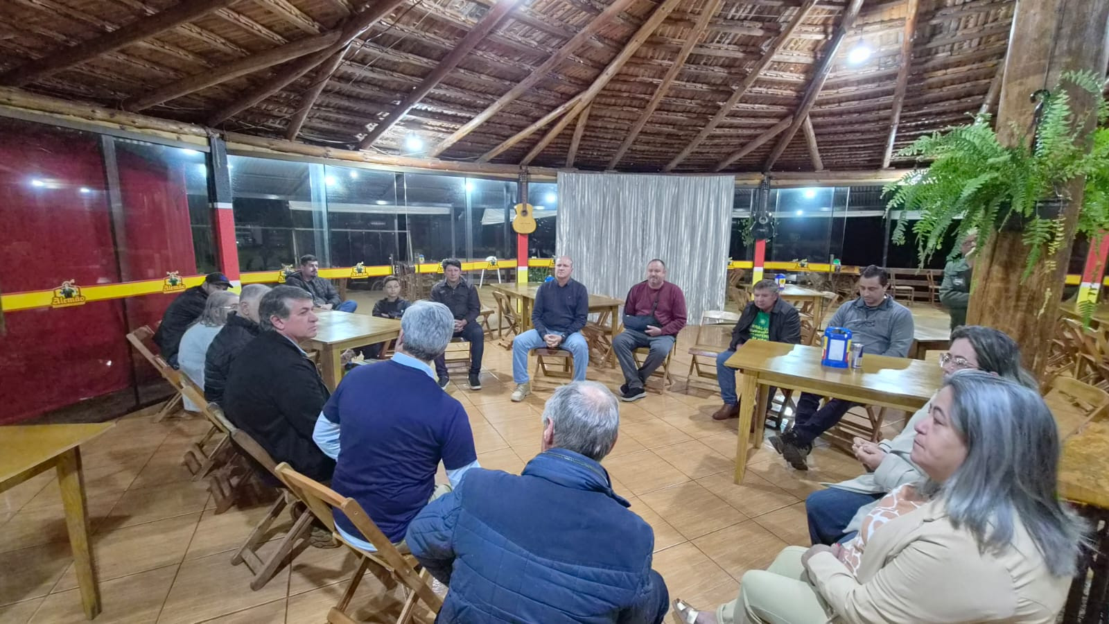 Professor Saulo intensifica agenda de encontros e defende integração regional no Centro-Sul do Paraná