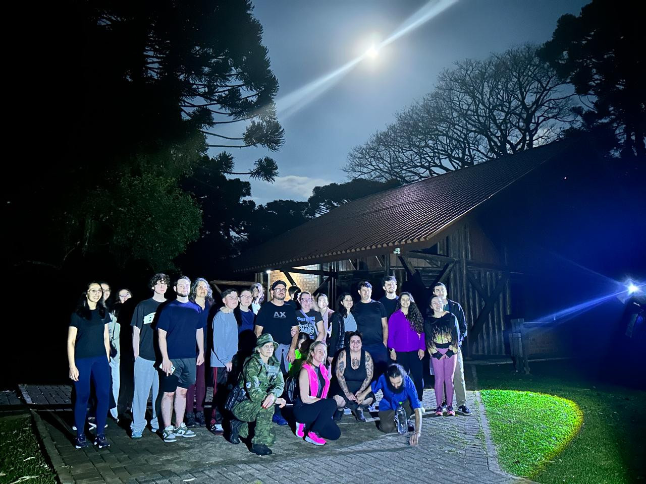 Trilha da Lua Cheia proporciona noite de conexão com a natureza no Parque das Araucárias